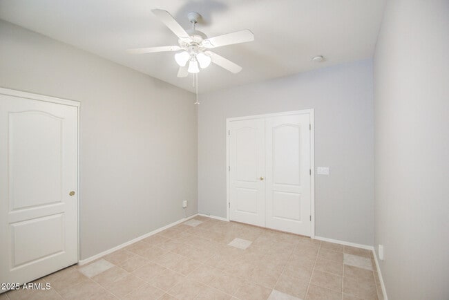 Building Photo - 1634 W Windsong Dr
