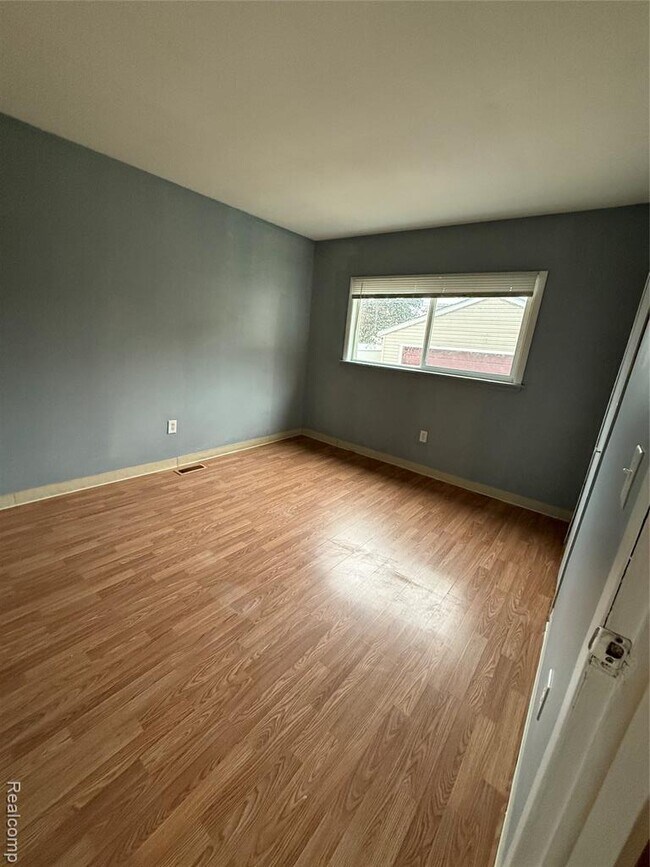 Building Photo - 7219 Hupp Ave