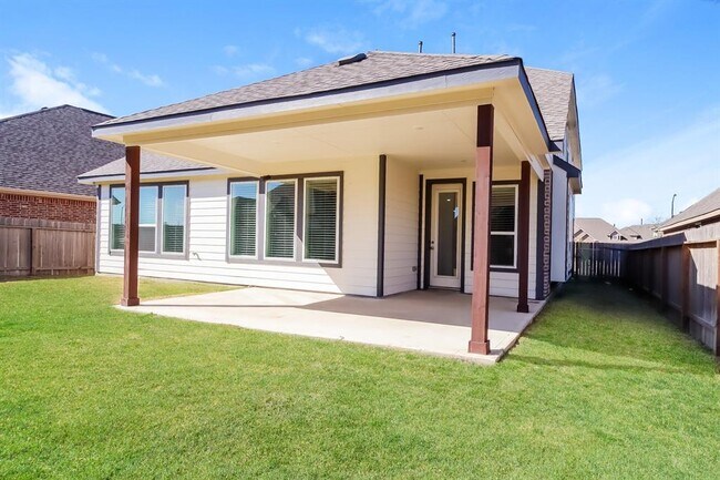 Building Photo - 24323 Huntcliff Dr