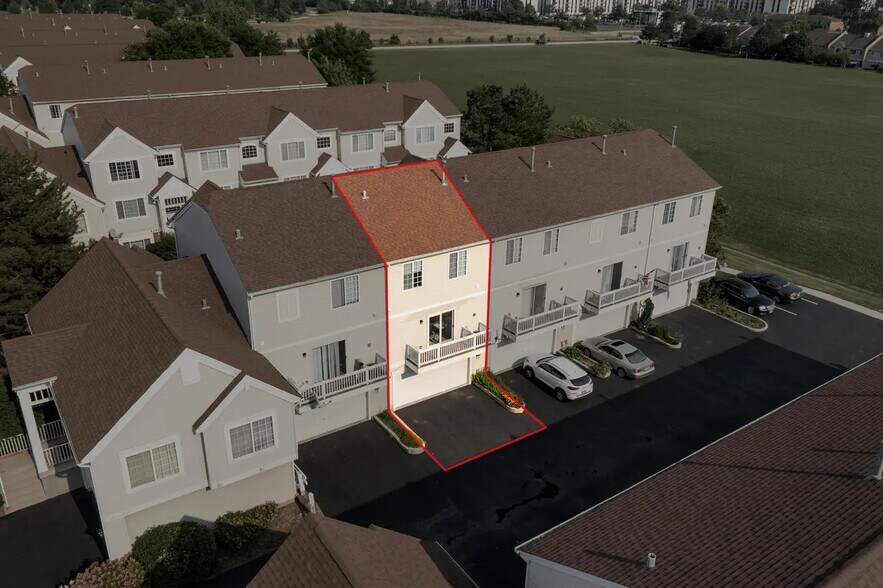 Building Photo - 9411 Harrison St