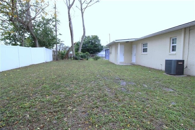 Building Photo - 5118 Anzio St