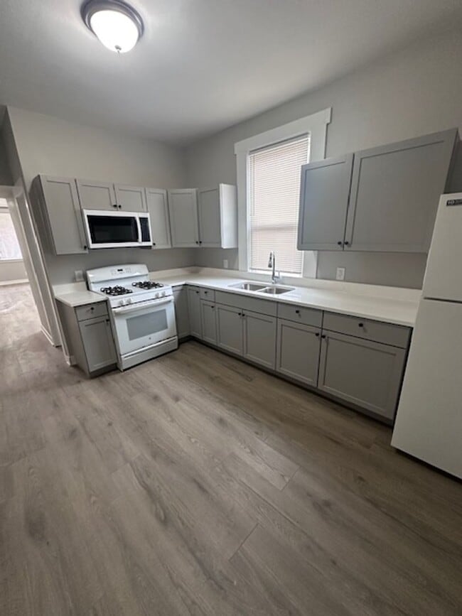 Building Photo - 65 Kilpatrick