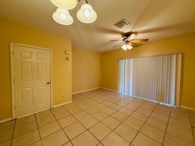 Building Photo - 8533 Trail Wind Dr
