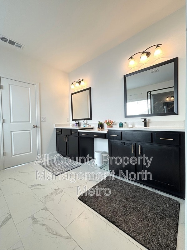 Building Photo - 382 Tillman Pass