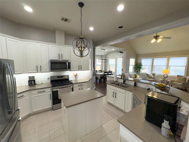 Building Photo - 2410 Aspen Meadow Rd