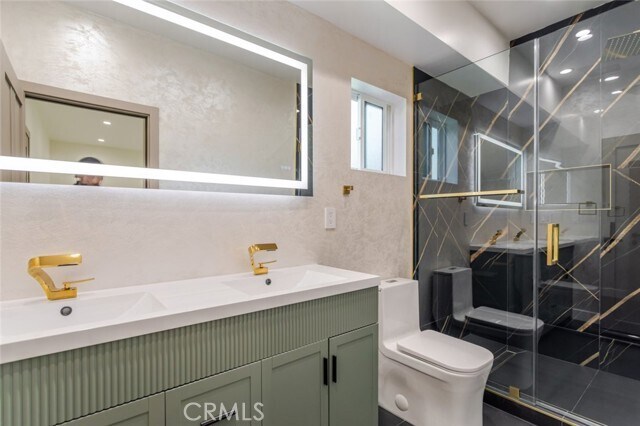 Building Photo - 11112 Emelita St