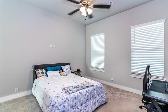 Building Photo - 146 E South St