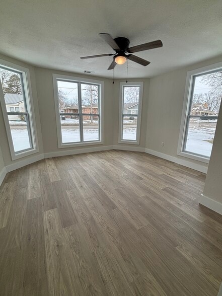 Building Photo - 613 N 2nd St