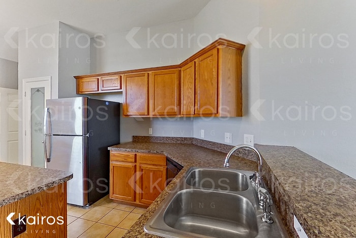 Building Photo - 2413 Beaver Bend Ln