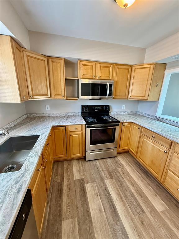 Building Photo - 2403 Aspinwall St