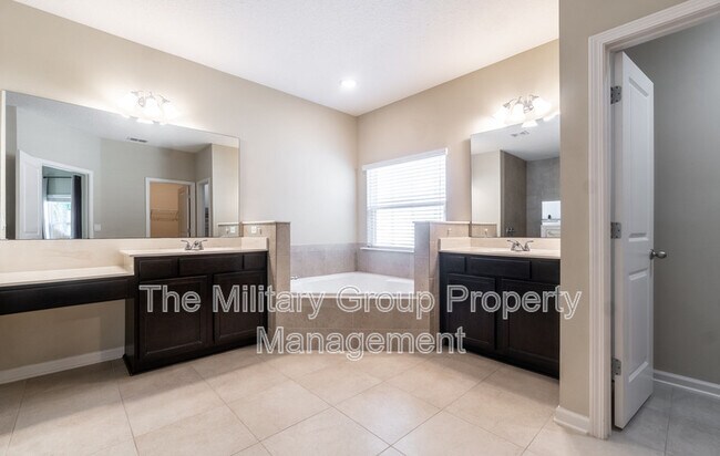 Building Photo - 216 S Torwood Dr