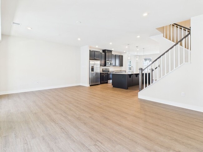 Building Photo - 2802 Calgary Ln