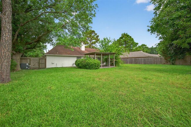 Building Photo - 6906 Pembrough Ln