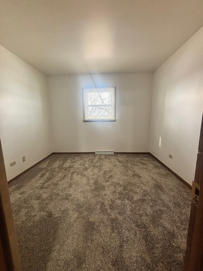 Building Photo - 344 Northway Park Rd