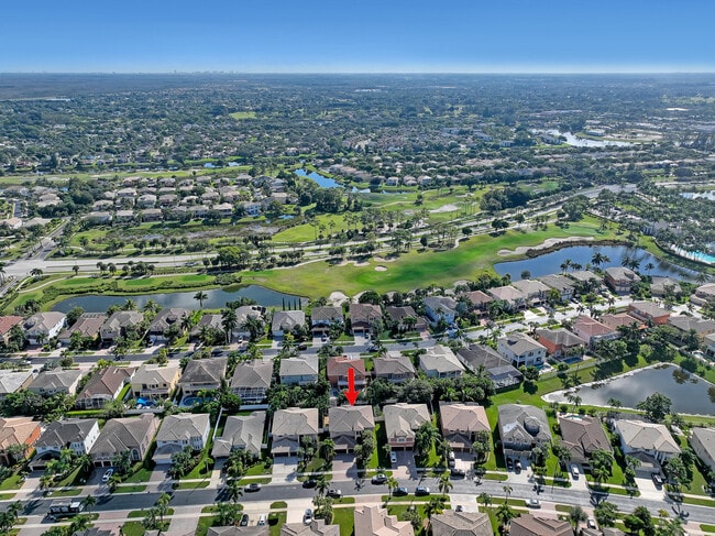 Building Photo - 2227 Ridgewood Cir