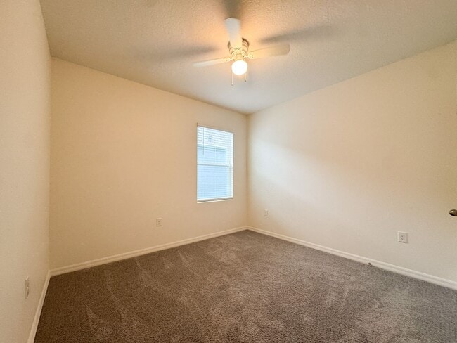 Building Photo - Brand New Construction 4 bedroom 2 bath in Buena Lago Community!