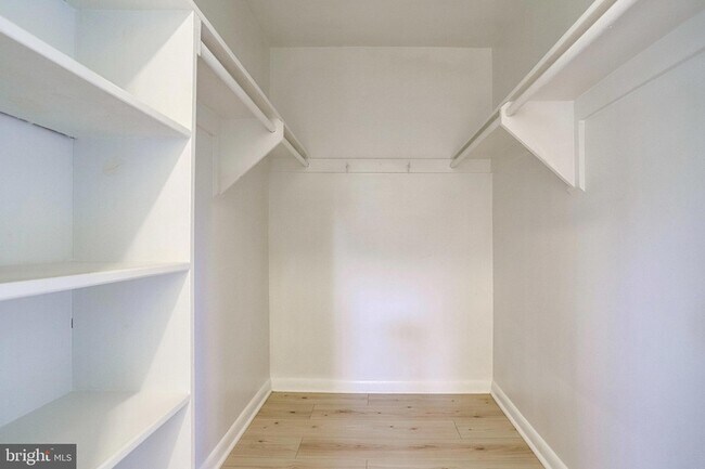 Building Photo - 3515 Washington Blvd