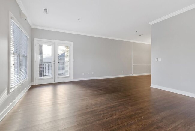 Building Photo - 116 31st Ave N