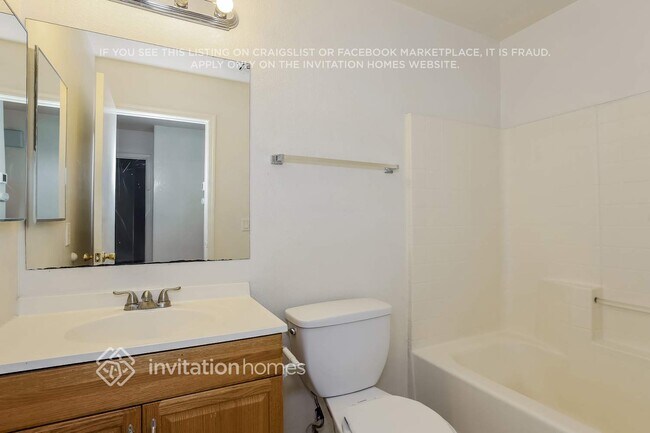 Building Photo - 2222 W Bowker St