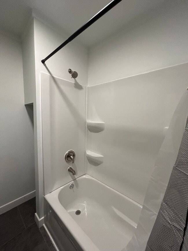 Building Photo - Unique 3-Bedroom, 2-Bathroom Home with Mother-In-Law Suite – $1,600/Month