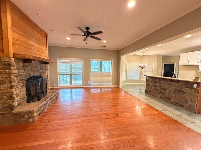 Building Photo - 5019 Rabbit Chase Ln