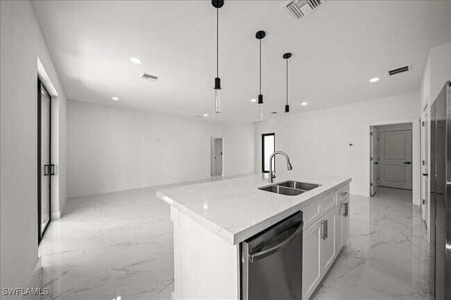 Building Photo - 3315 67th St W