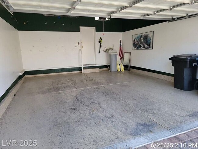 Building Photo - COMING SOON - Ready no later than the end of December!