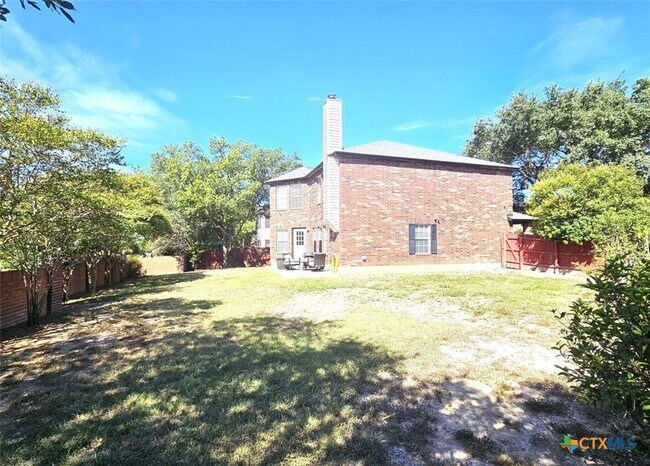 Building Photo - 1648 Dogwood Ln