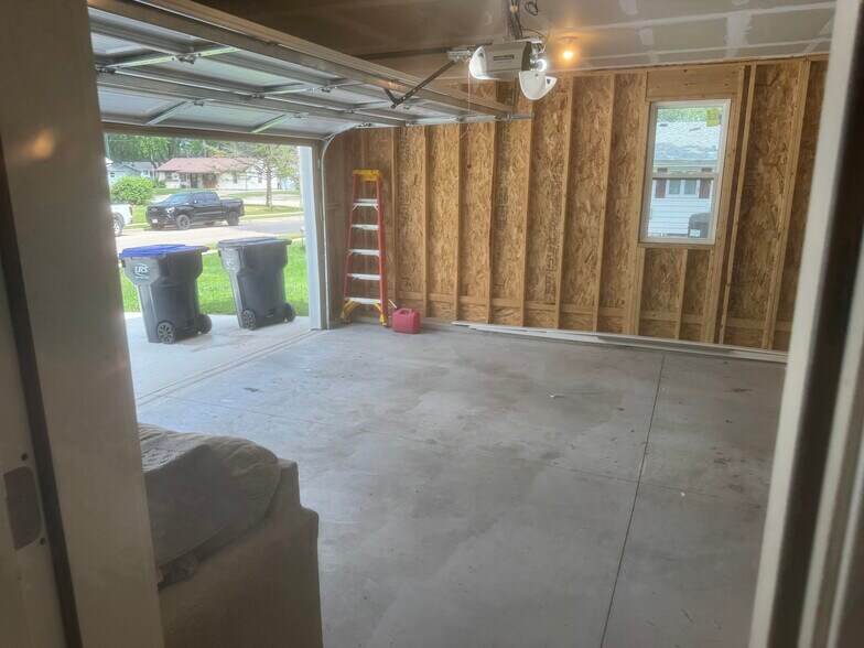 Garage view from mudroom door - 102 S Prairie Ave