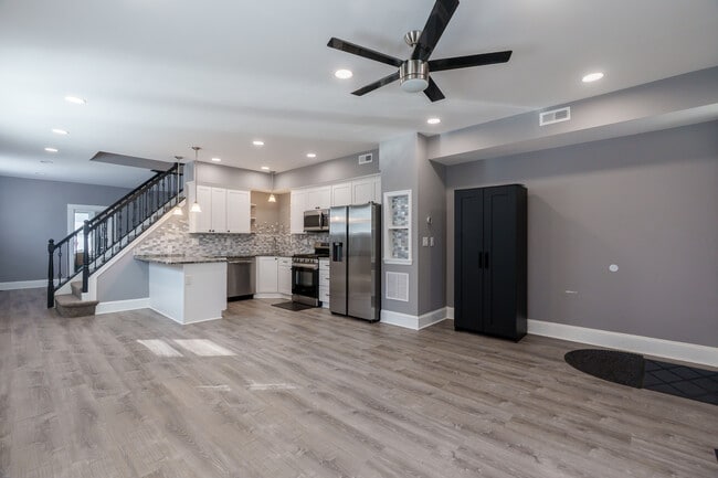 Building Photo - 3706 3rd St