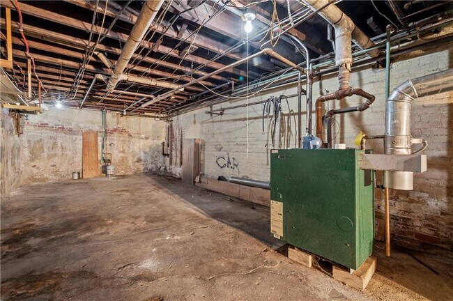 Building Photo - 143-143 Sumter St