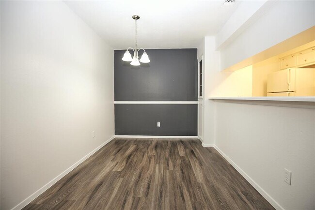 Building Photo - 10616 Mellow Meadow Dr