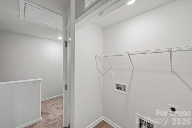 Building Photo - 318 Aniston Ln
