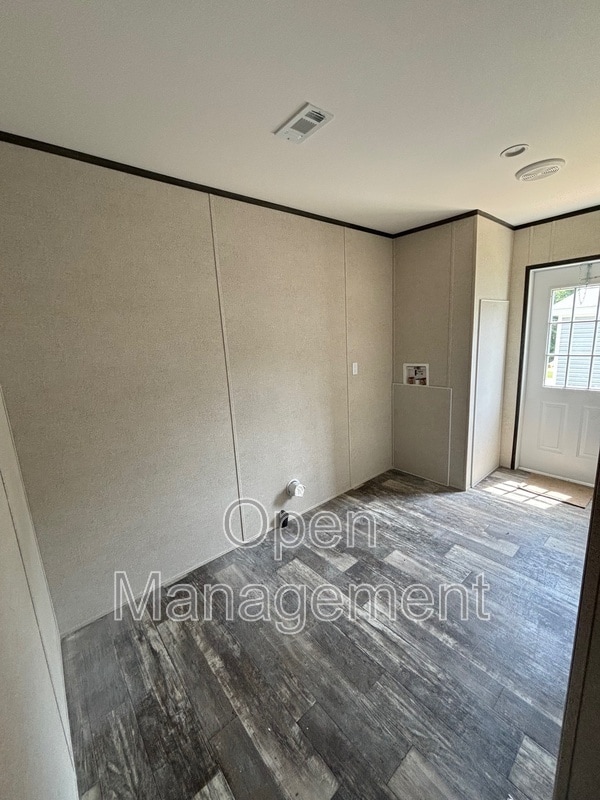 Building Photo - 356 Bayhead Dr