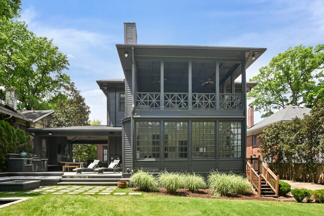 Building Photo - 635 Bonaventure Ave NE