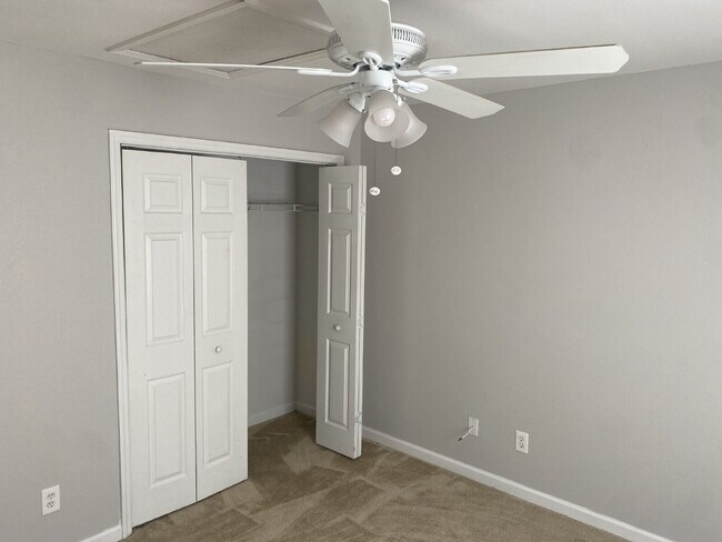 Building Photo - Beautiful 3 Bedroom 3 Bath