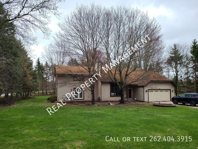 Primary Photo - 1140 Parkview St