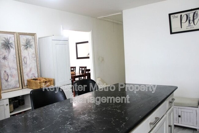 Building Photo - 2809 Bellbrook St
