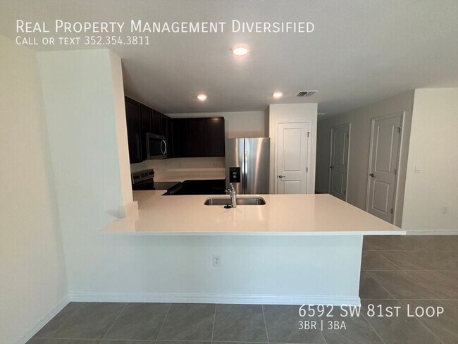 Building Photo - 6592 SW 81st Lp