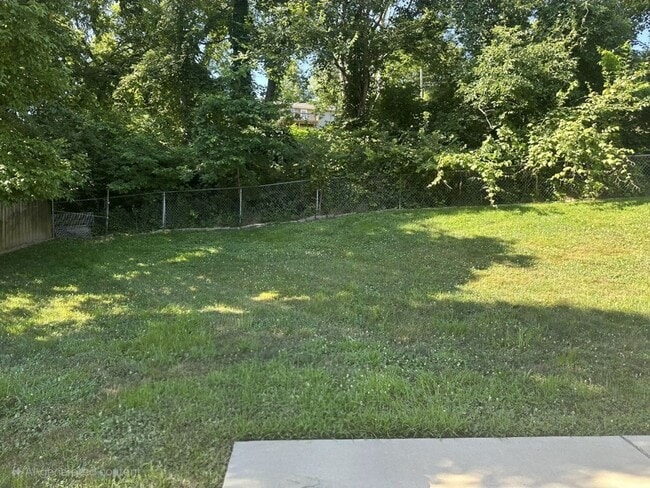 Building Photo - 3 bedrooms, 3 bath, 3 car garage