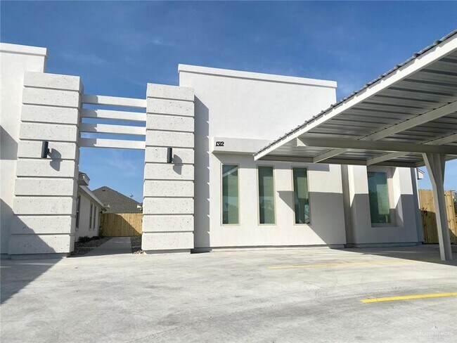 Primary Photo - 1312 Alta Vis Dr