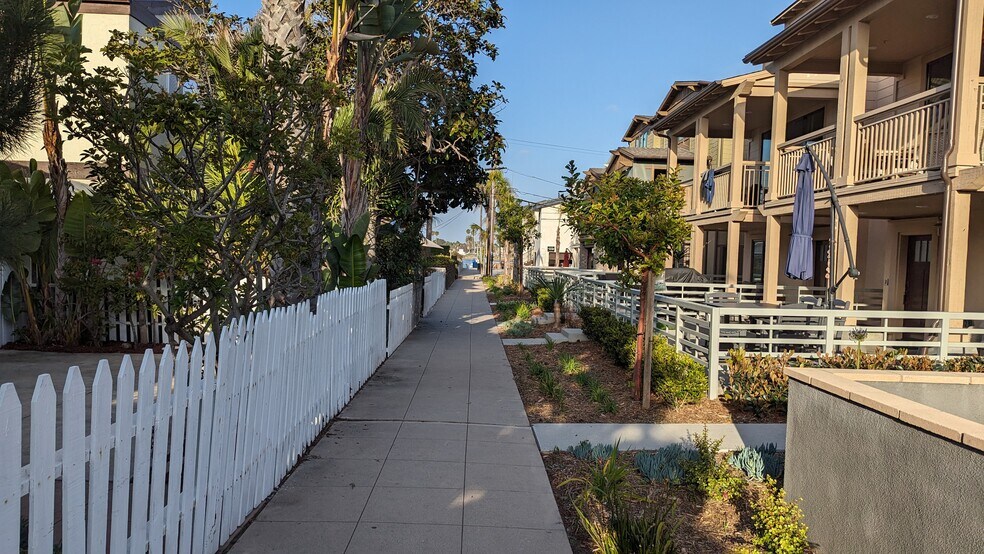 Building Photo - 806 Kennebeck Ct