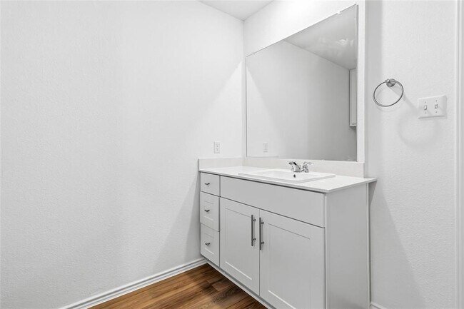 Building Photo - 162 Agate Clf Dr