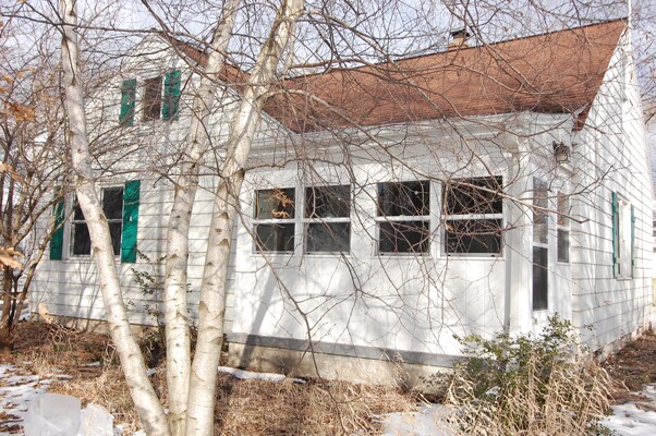 Primary Photo - 712 S Maple St