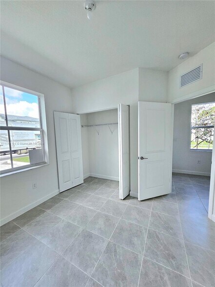 Building Photo - 29221 SW 162nd Ct