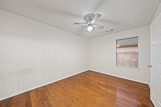 Building Photo - 13130 Eldridge Meadow Dr