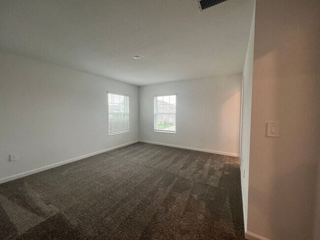 Building Photo - BEAUTIFUL NEW CONSTRUCTION 3 BEDROOM 2.5 B...