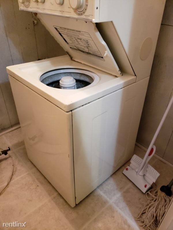 Building Photo - 117 Wilkes St