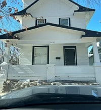 Building Photo - 1239 SW Garfield Ave