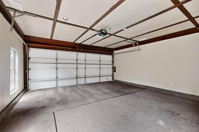 Building Photo - 936 Sugarberry Dr
